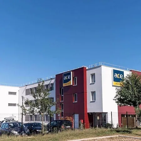 Ace Troyes